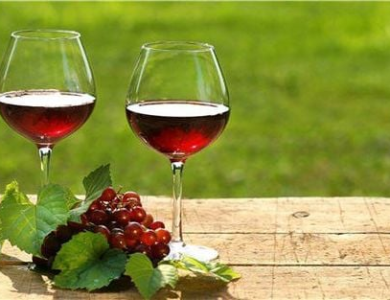 Rượu vang và hệ tiêu hóa: Tác động và lợi ích đối với sức khỏe