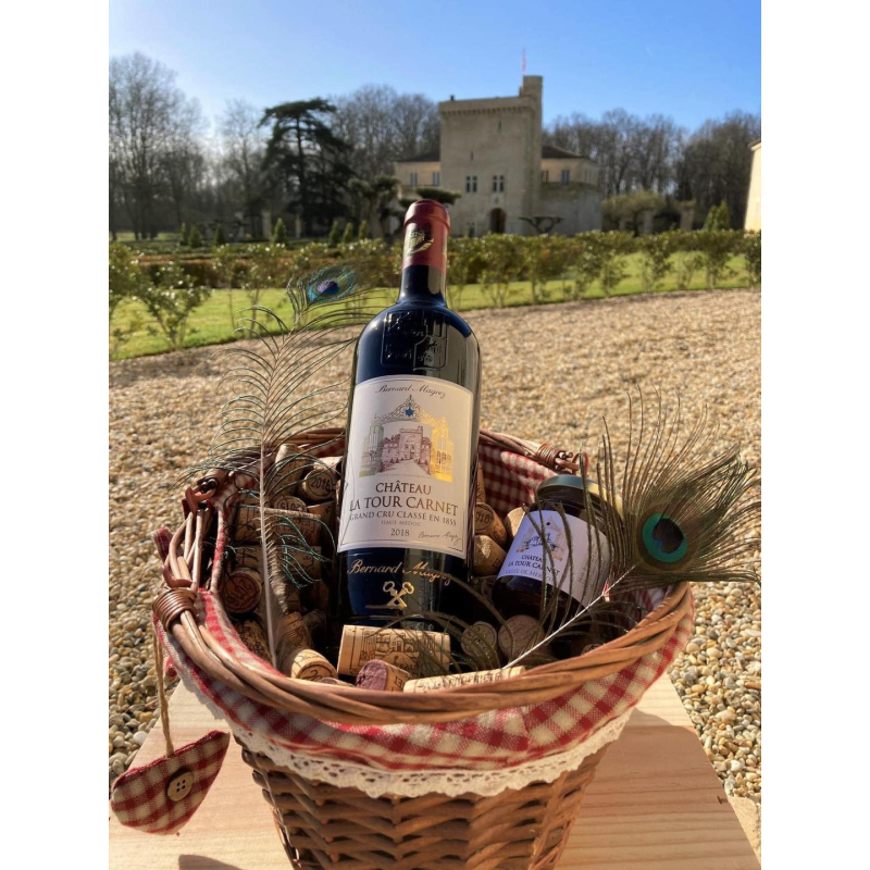 Rượu vang Chateau La Tour Carnet
